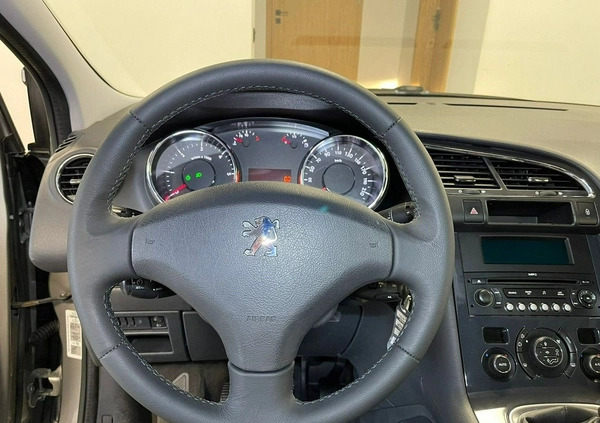 Peugeot 3008 cena 28500 przebieg: 186000, rok produkcji 2010 z Nowa Dęba małe 704